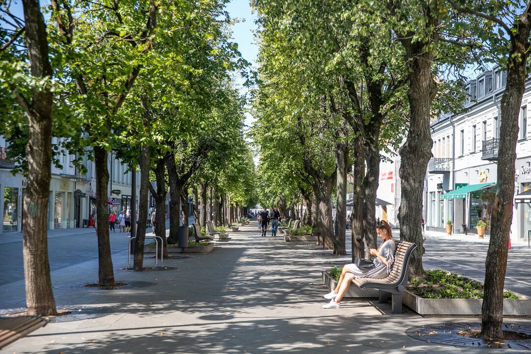 Nešvarus Laisvės alėjos grindinys