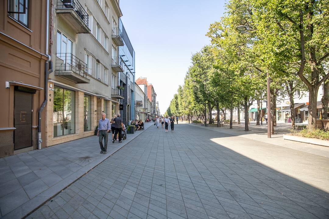 Nešvarus Laisvės alėjos grindinys