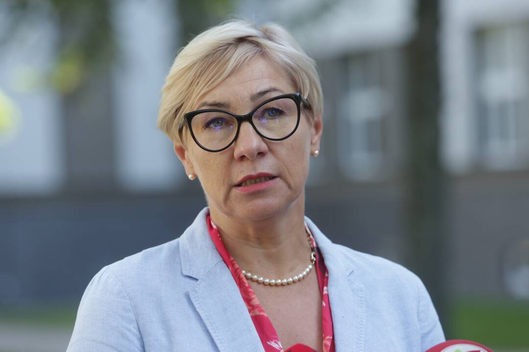 Nuostata: J.Šiugždinienė pažadėjo ukrainiečių mokyklai visokeriopą pagalbą.