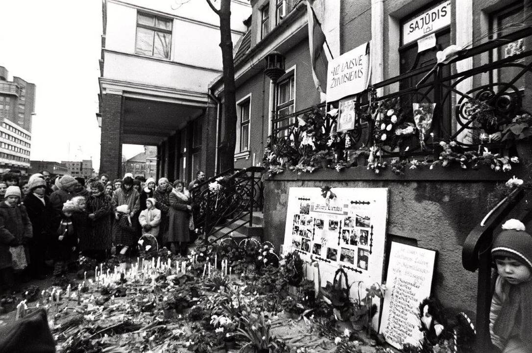 Nuostata: sausio 13-ąją Teatro aikštėje susirinkę klaipėdiečiai buvo vieningi.