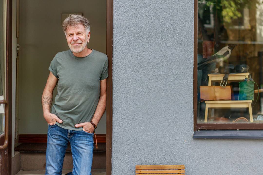 Vieta: A. Velminskui įprasta, kad pas jį žmonės užsuka tiesiog šiaip.