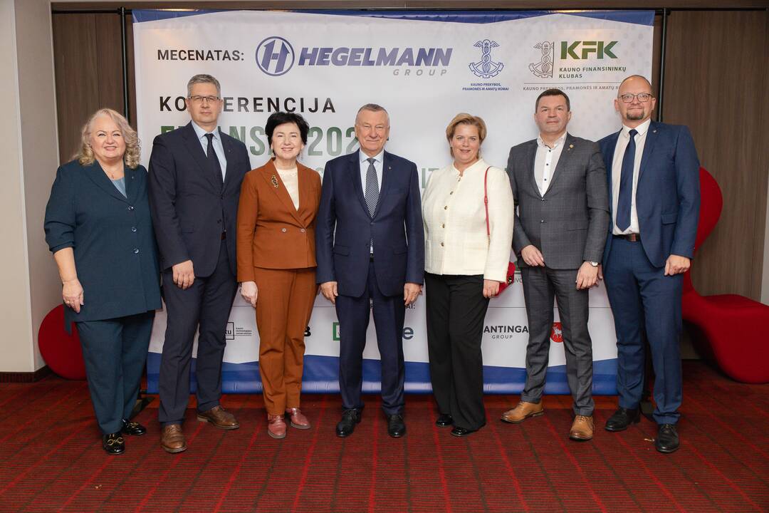 Lyderiai: (iš kairės) R. Krušinskas, T. Povilauskas, Z. Dargevičius ir E. Valatka konferencijoje dalijosi savo įžvalgomis apie verslą, finansus ir ekonomiką.