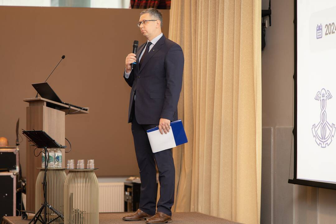 Lyderiai: (iš kairės) R. Krušinskas, T. Povilauskas, Z. Dargevičius ir E. Valatka konferencijoje dalijosi savo įžvalgomis apie verslą, finansus ir ekonomiką.