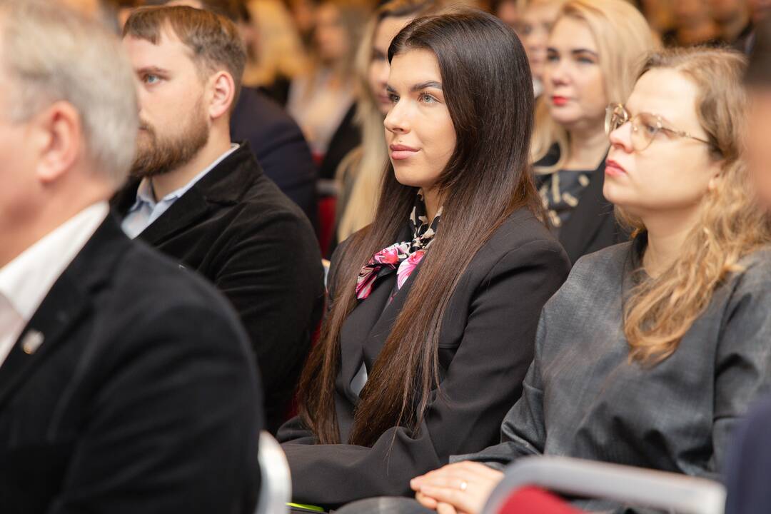 Lyderiai: (iš kairės) R. Krušinskas, T. Povilauskas, Z. Dargevičius ir E. Valatka konferencijoje dalijosi savo įžvalgomis apie verslą, finansus ir ekonomiką.