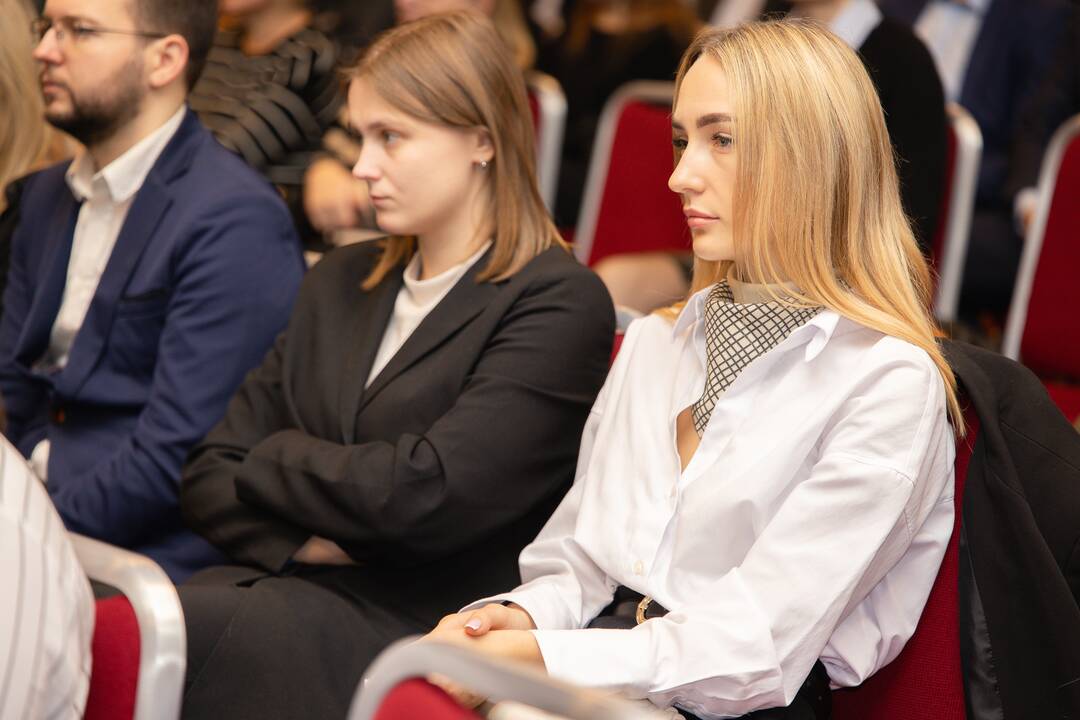 Lyderiai: (iš kairės) R. Krušinskas, T. Povilauskas, Z. Dargevičius ir E. Valatka konferencijoje dalijosi savo įžvalgomis apie verslą, finansus ir ekonomiką.