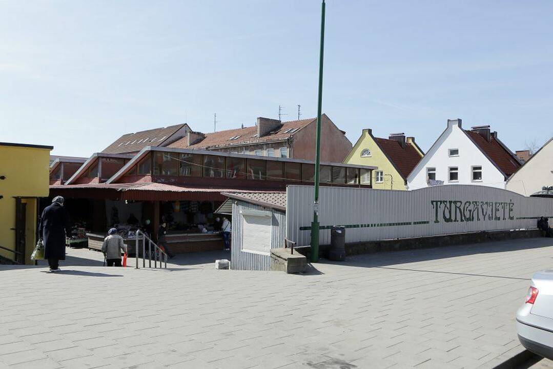 Senajame Klaipėdos turguje bandyta apiplėšti parduotuvę