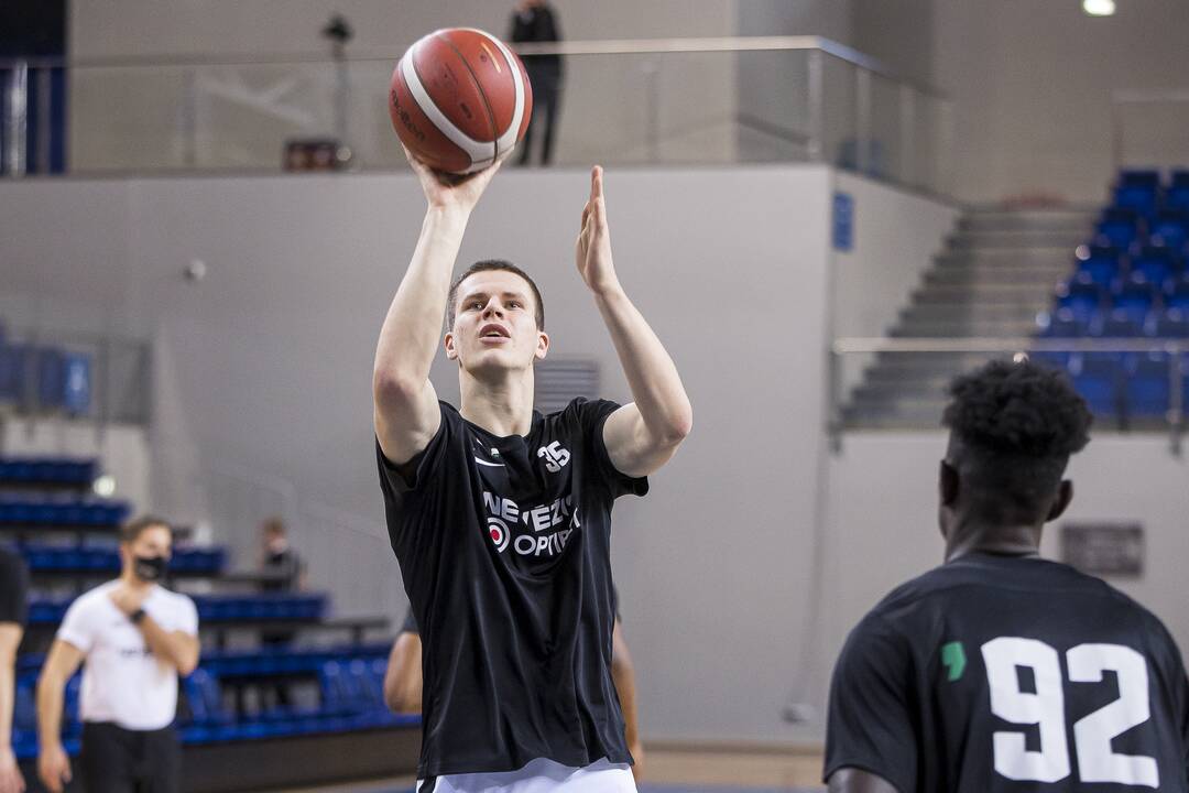 Jonavos „CBet“ ekipa KMT iškovojo lengvą pergalę