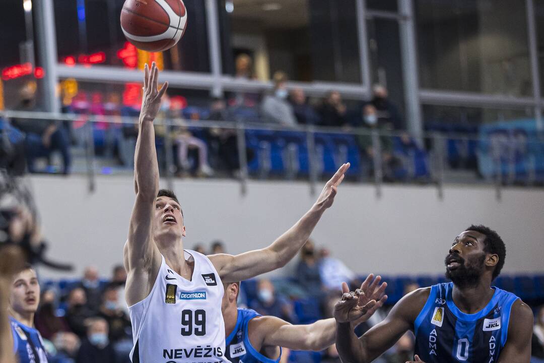 Jonavos „CBet“ ekipa KMT iškovojo lengvą pergalę