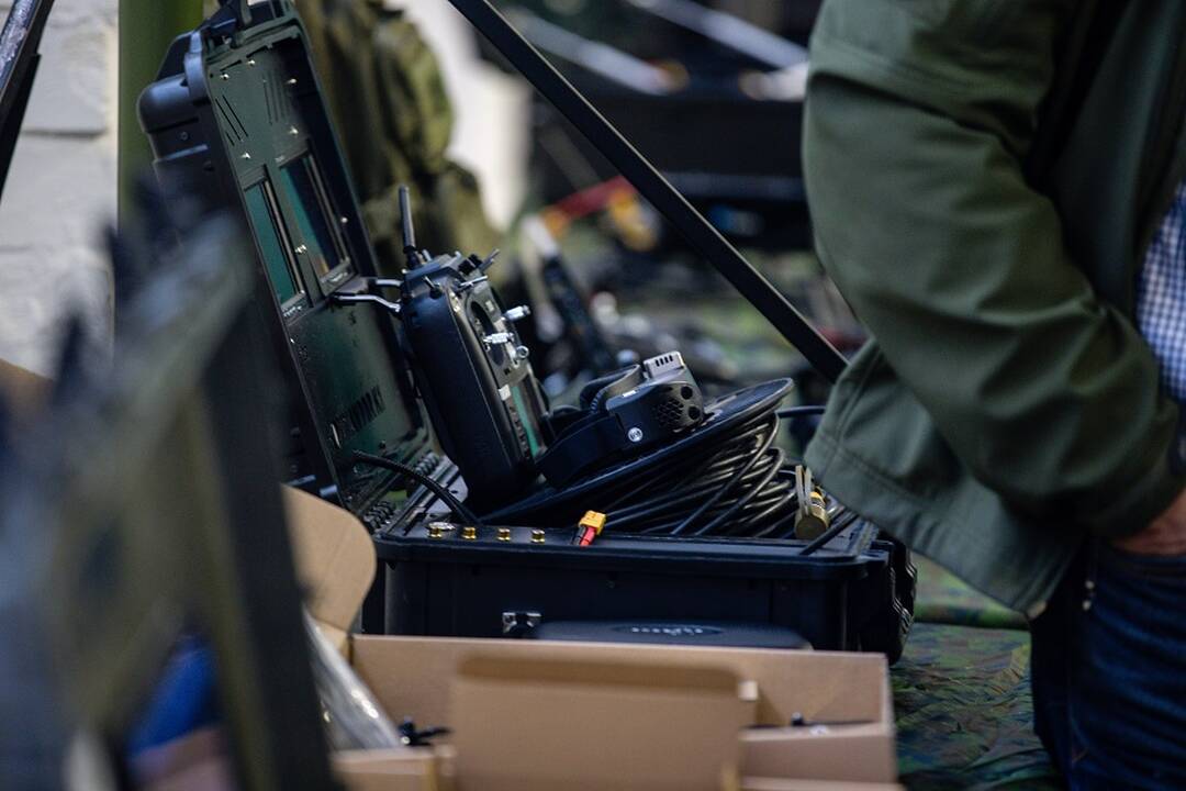 Žiniasklaida: kariuomenė naudoja iš rusiško kapitalo įmonės įsigytus seifus