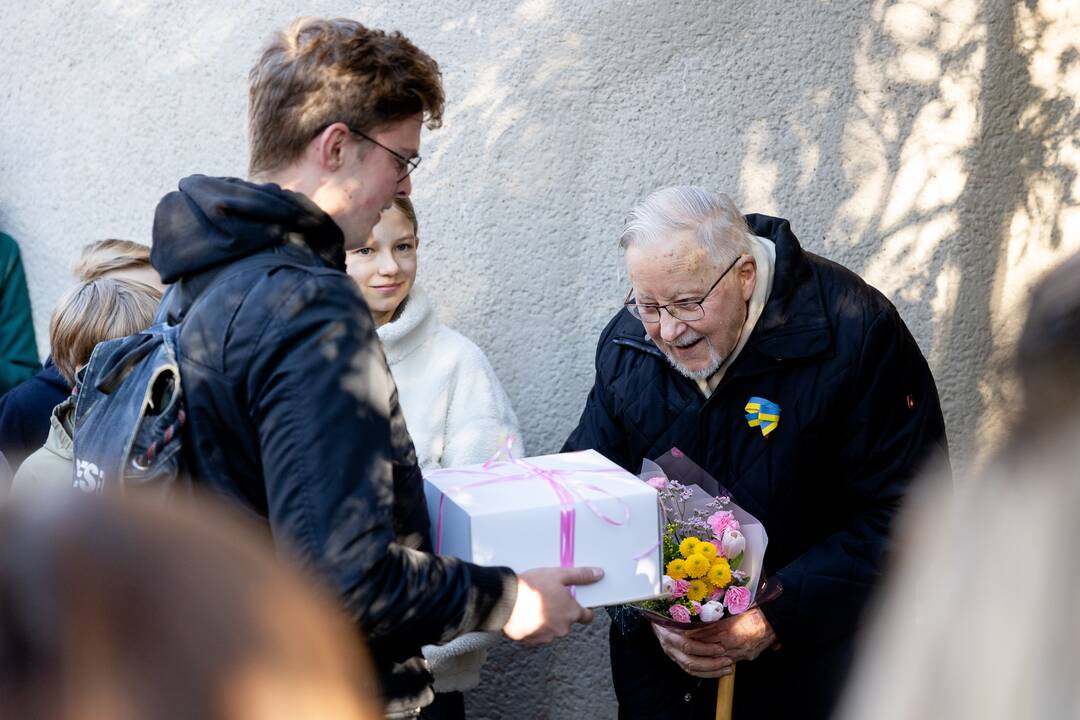 Profesorius V. Landsbergis mini 92-ąjį gimtadienį