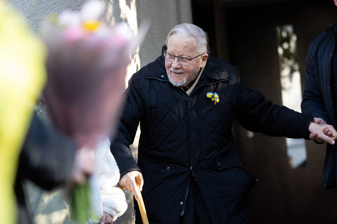 Profesorius V. Landsbergis mini 92-ąjį gimtadienį