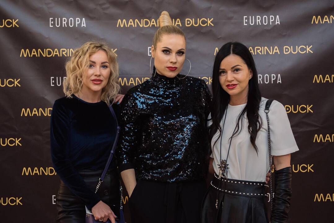 Nijolė Pareigytė-Rukaitienė (kairėje), Kristina Kaikarienė, Ingrida Martinkėnaitė