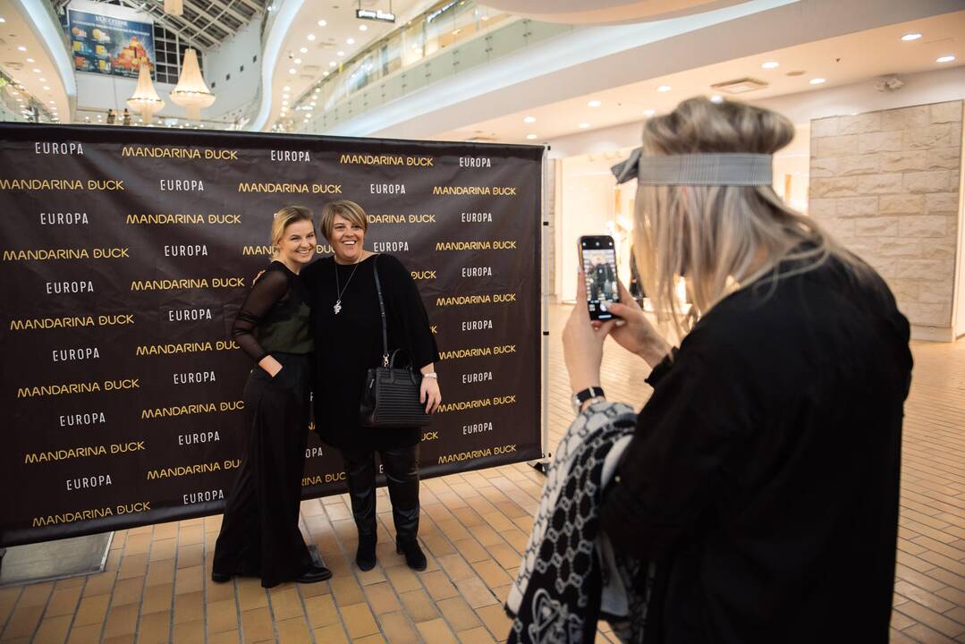 Nijolė Pareigytė-Rukaitienė (kairėje), Kristina Kaikarienė, Ingrida Martinkėnaitė