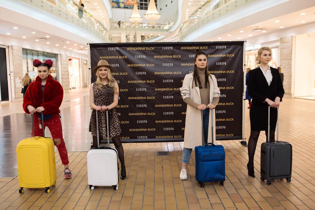 Nijolė Pareigytė-Rukaitienė (kairėje), Kristina Kaikarienė, Ingrida Martinkėnaitė