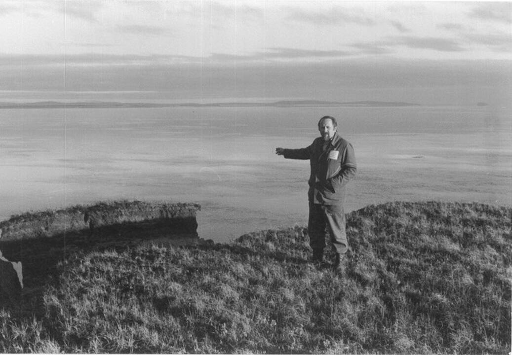 Išnaudojimas: R. Vaicekauskas kasa anglis šachtoje Jakutske. 1954 m. 