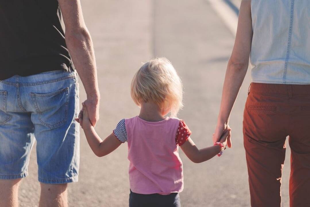 Vyriausybė pritarė siūlymui atsisakyti perteklinių duomenų apie būsimus vaiko globėjus