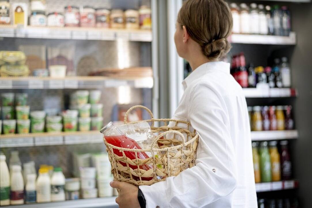 Seimas leido ilgiau prekiauti pasibaigusio galiojimo bakalėjos produktais
