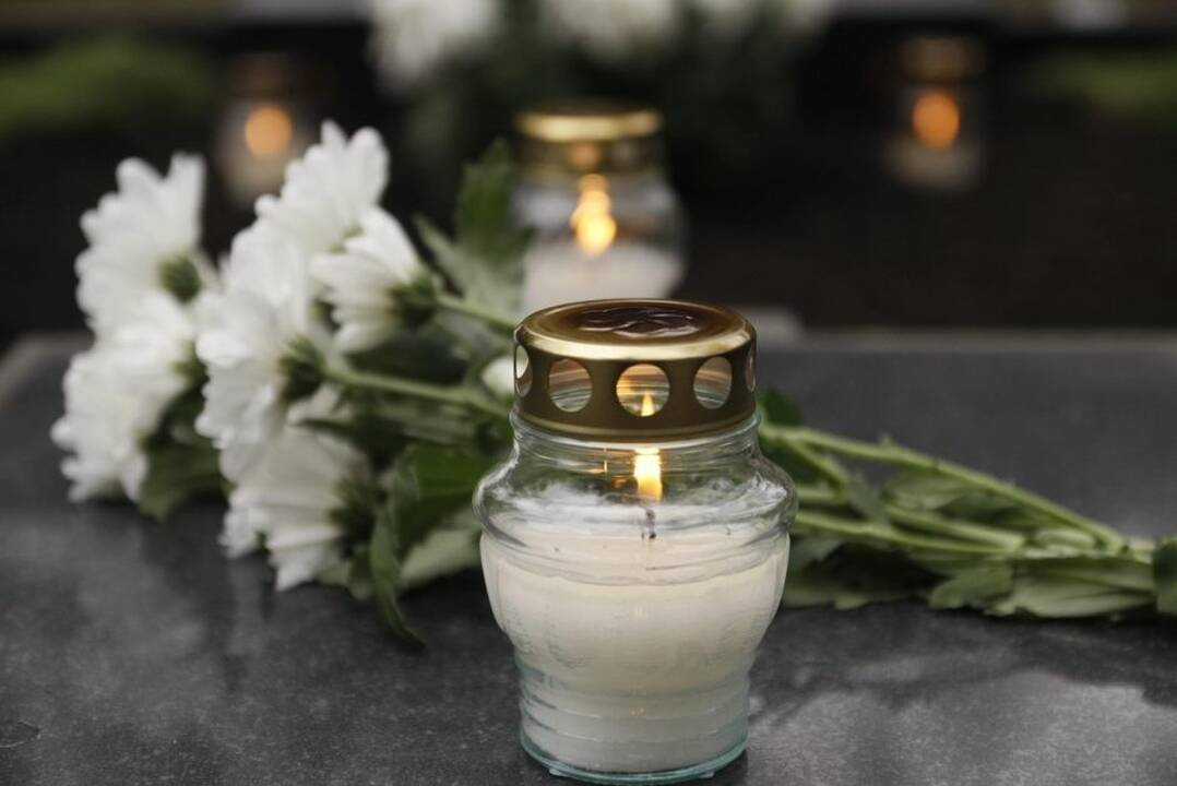 Tarnyboms pranešė, kad mama neatidaro durų: moteris – negyva