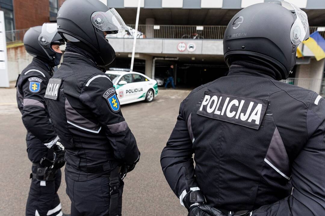 Trūksta policijos pareigūnų: darbo krūvis viršija ir 20 kartų