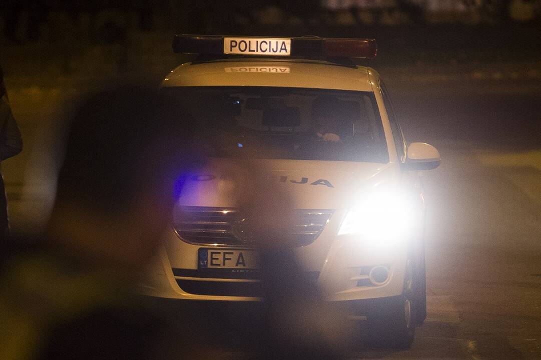 Naktiniame klube ir restorane susikibo apsaugos darbuotojai ir poilsiavę policininkai