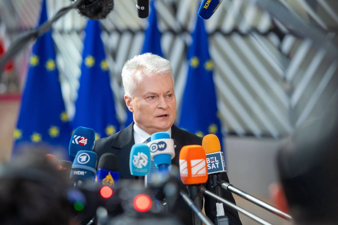Nausėda: Lietuva yra pasirengusi į Ukrainą siųsti taikdarių