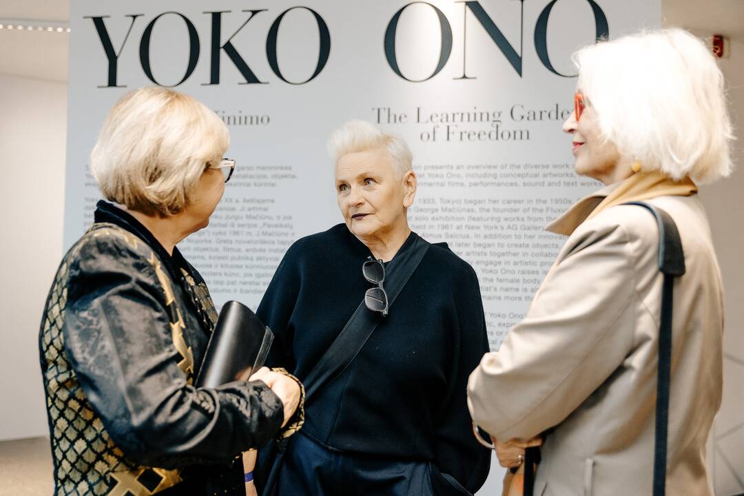 Yoko Ono parodos svečiai