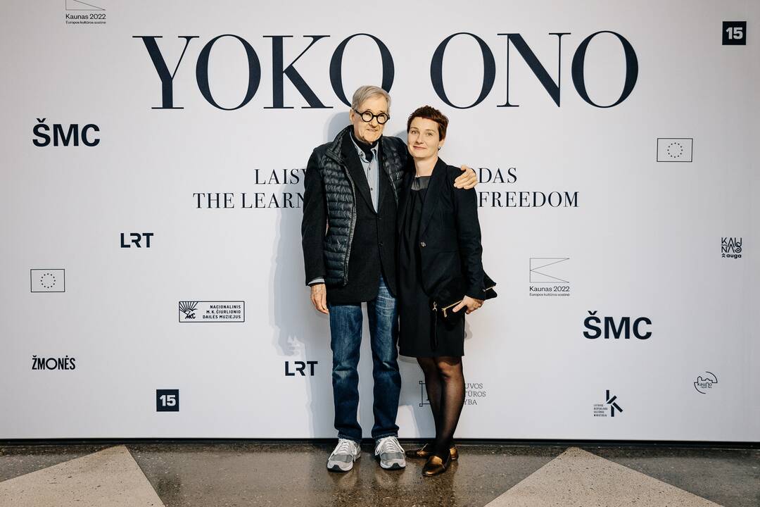 Yoko Ono parodos svečiai