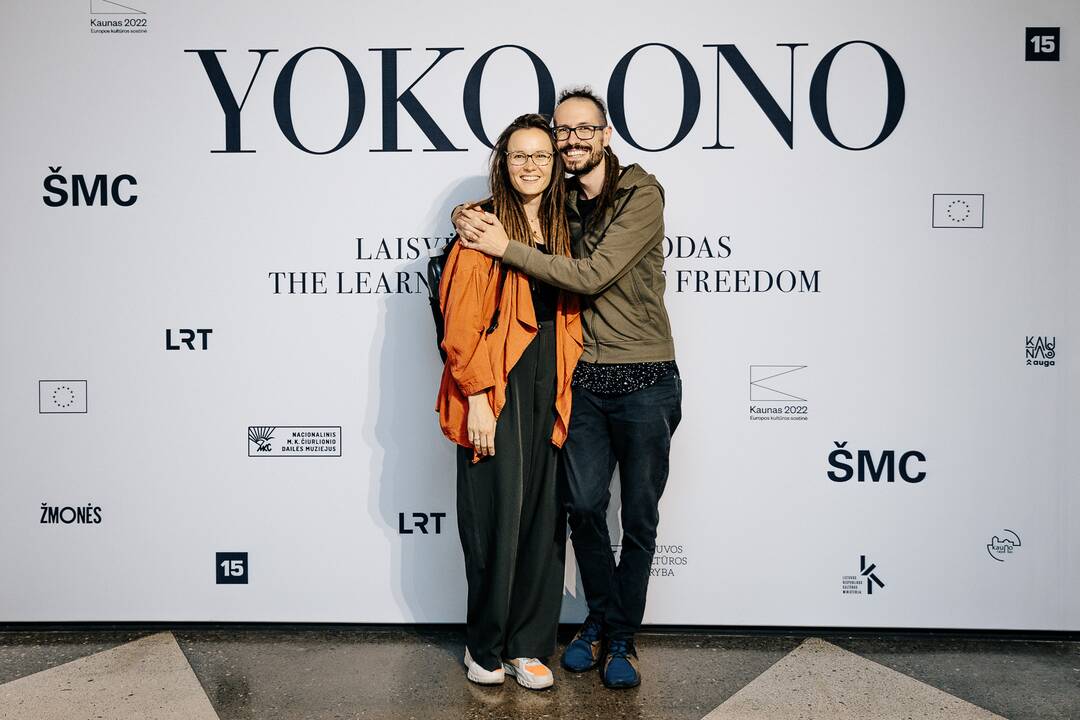 Yoko Ono parodos svečiai
