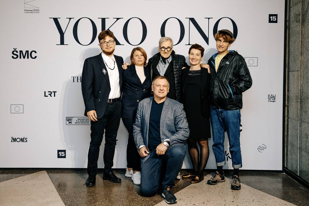 Yoko Ono parodos svečiai
