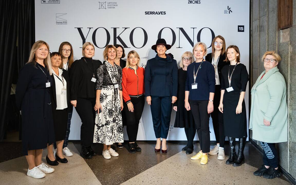 Yoko Ono parodos svečiai