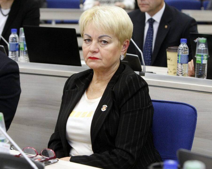 Ela Andrejeva 