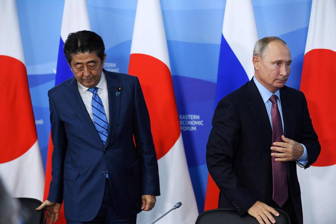 Shinzo Abe ir Vladimiras Putinas