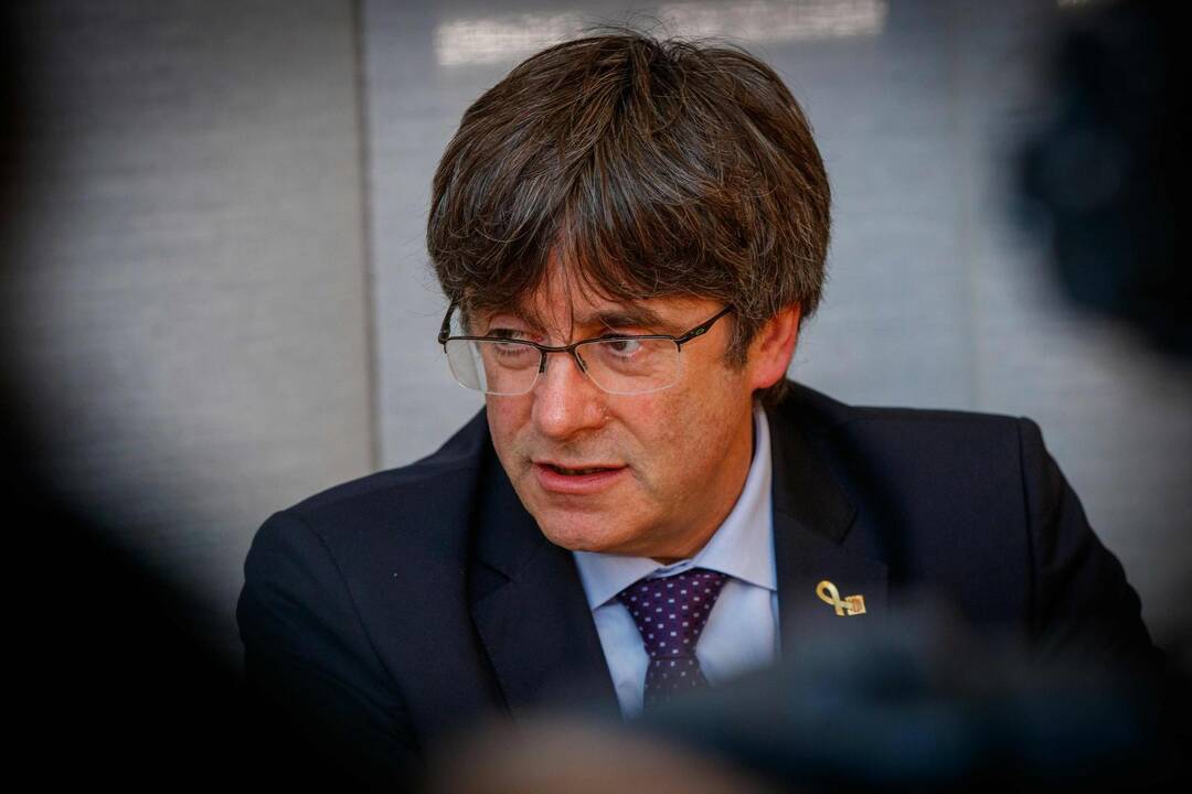 Carlesas Puigdemont'as