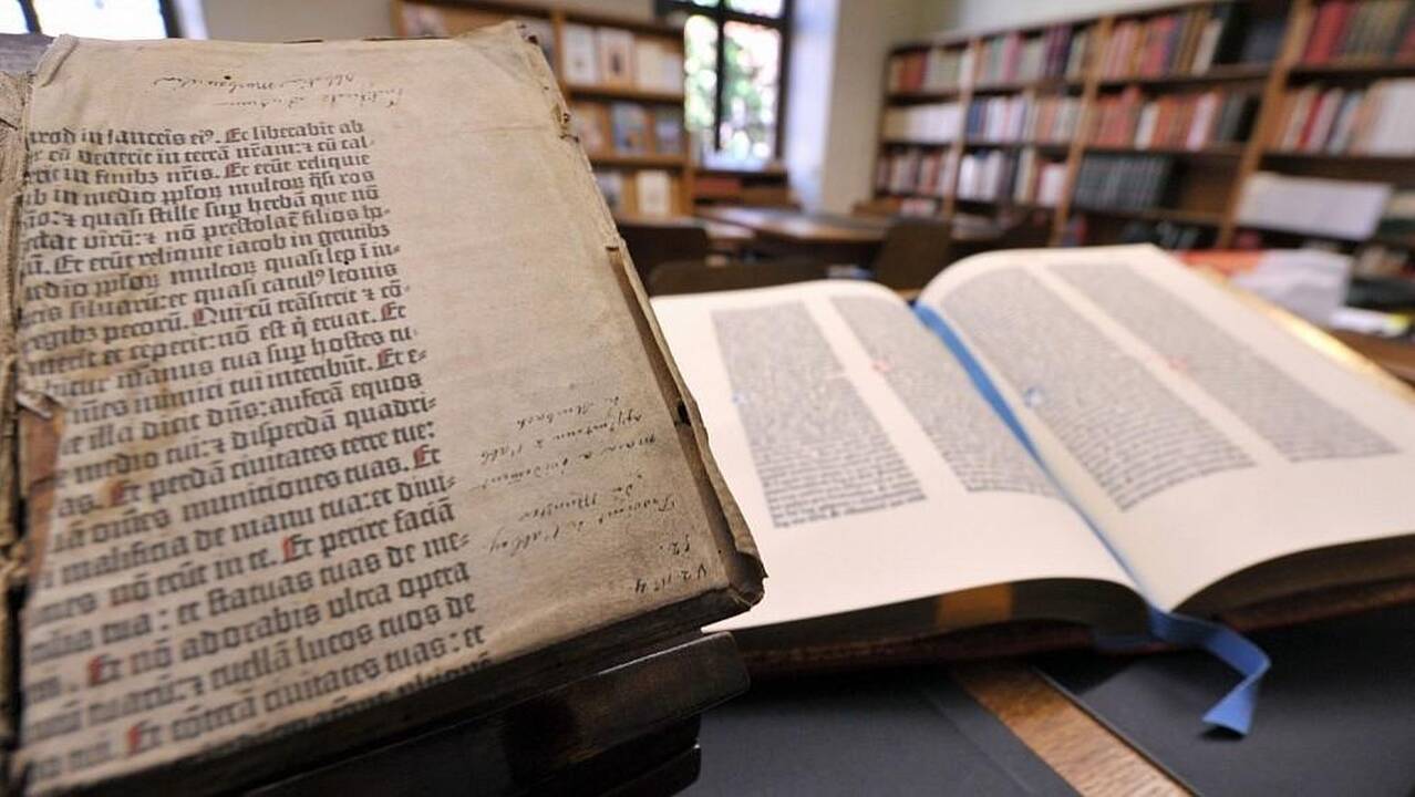 Gutenbergo Biblija tampa prieinama internete