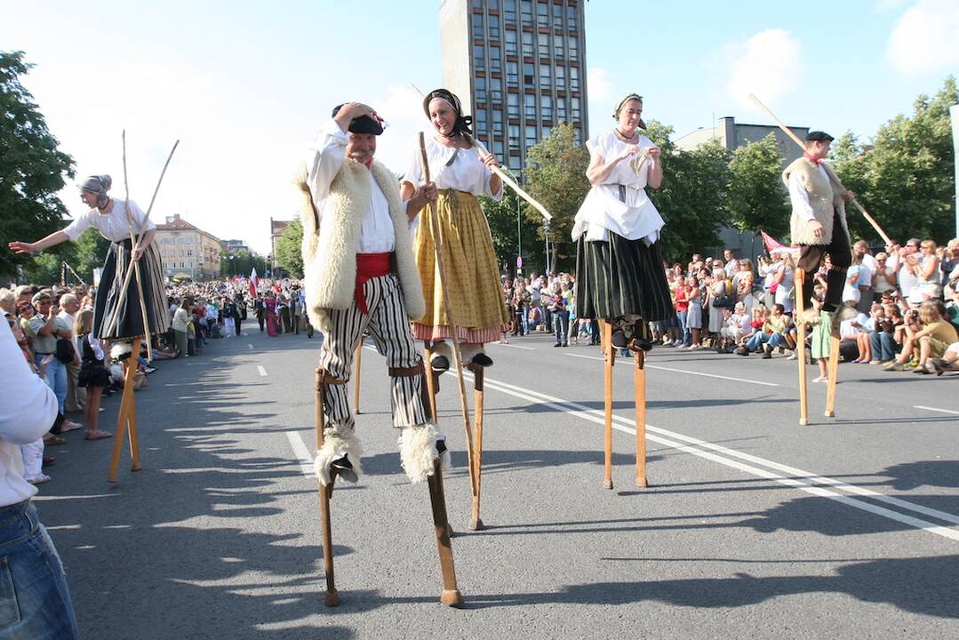 Įspūdis: 2009 m. klaipėdiečiai jau patyrė, kad tarptautinis folkloro festivalis „Europiada“ yra kelias paras trunkanti šventė visiems.