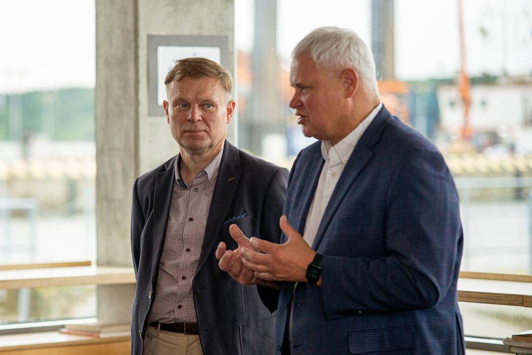 Naujovės: "Smiltynės perkėlos" vadovas M.Čiakas pristatė ateities planus – naują kitąmet atsirasiantį keltą, kuriam suteiktas "Klaipėdos" vardas, ir numatomą statyti naują pastatą.