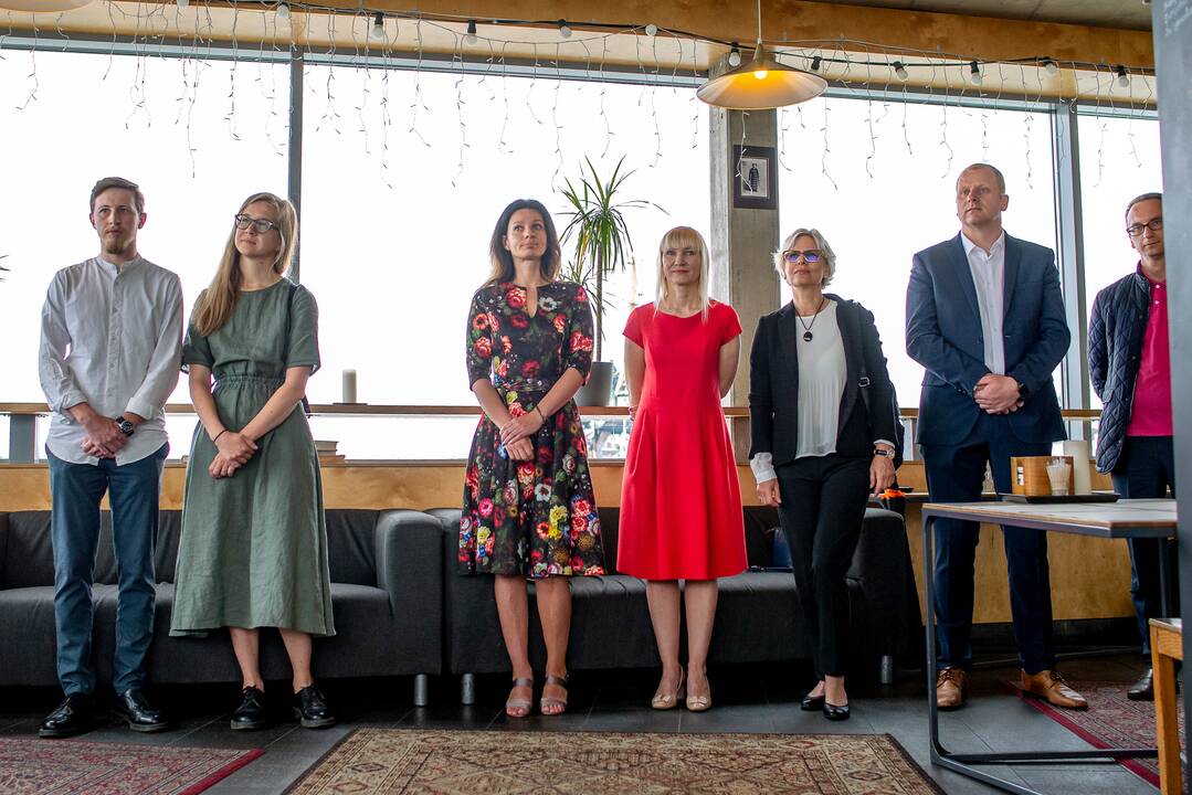 Naujovės: "Smiltynės perkėlos" vadovas M.Čiakas pristatė ateities planus – naują kitąmet atsirasiantį keltą, kuriam suteiktas "Klaipėdos" vardas, ir numatomą statyti naują pastatą.
