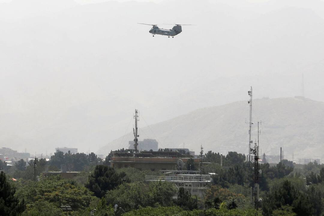 Talibanas pranešė įžengęs į virtinę Kabulo rajonų, kad „užtikrintų saugumą“