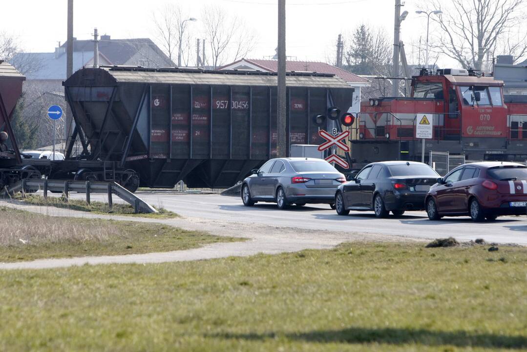 Laikas: šį savaitgalį judrioje Rimkų pervažoje vyks remonto darbai.