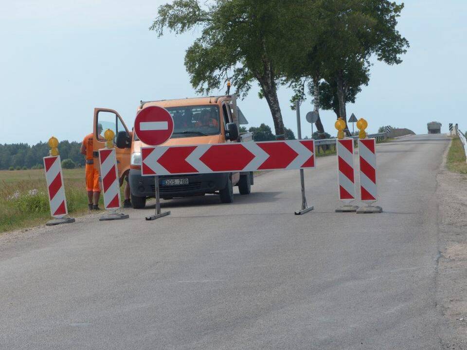 Naujam Rusnės keliui sutvirtinti vėl bus ieškoma rangovo