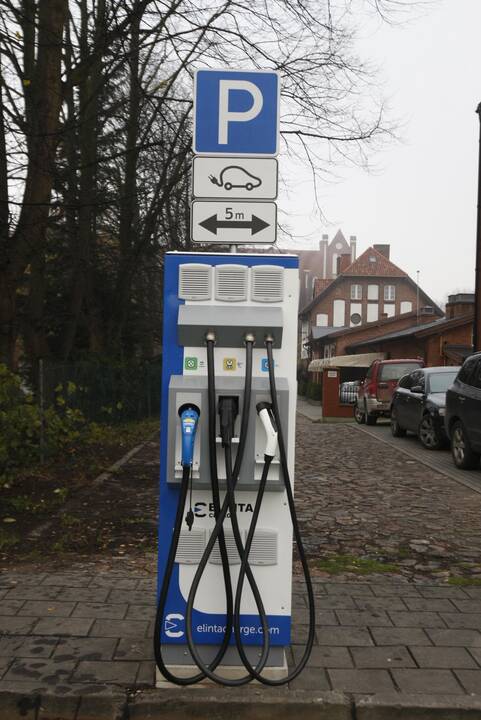Klaipėdoje elektromobiliams – dar viena įkrovimo stotelė
