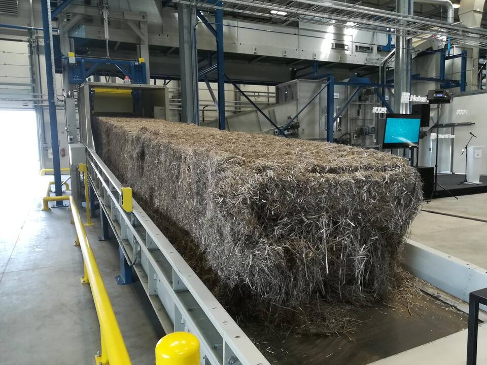 Rezultatas: gamykloje „Natūralus pluoštas“ sumontuota kanapių pluoštą paklausiais ir ekologiškais produktais paverčianti įranga.