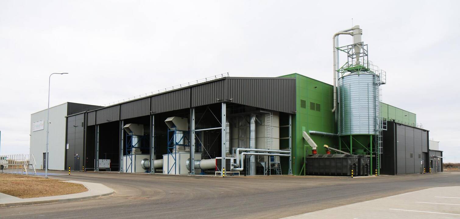 Rezultatas: gamykloje „Natūralus pluoštas“ sumontuota kanapių pluoštą paklausiais ir ekologiškais produktais paverčianti įranga.