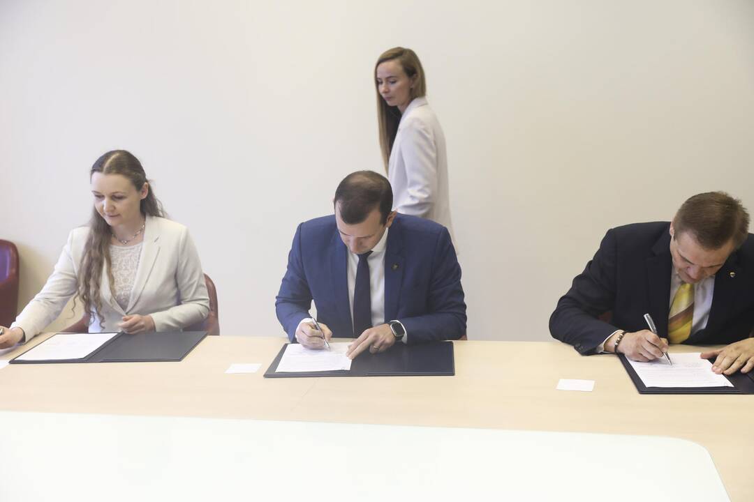 Evelina Gudzinskaitė, Virginijus Sinkevičius, Eimutis Misiūnas