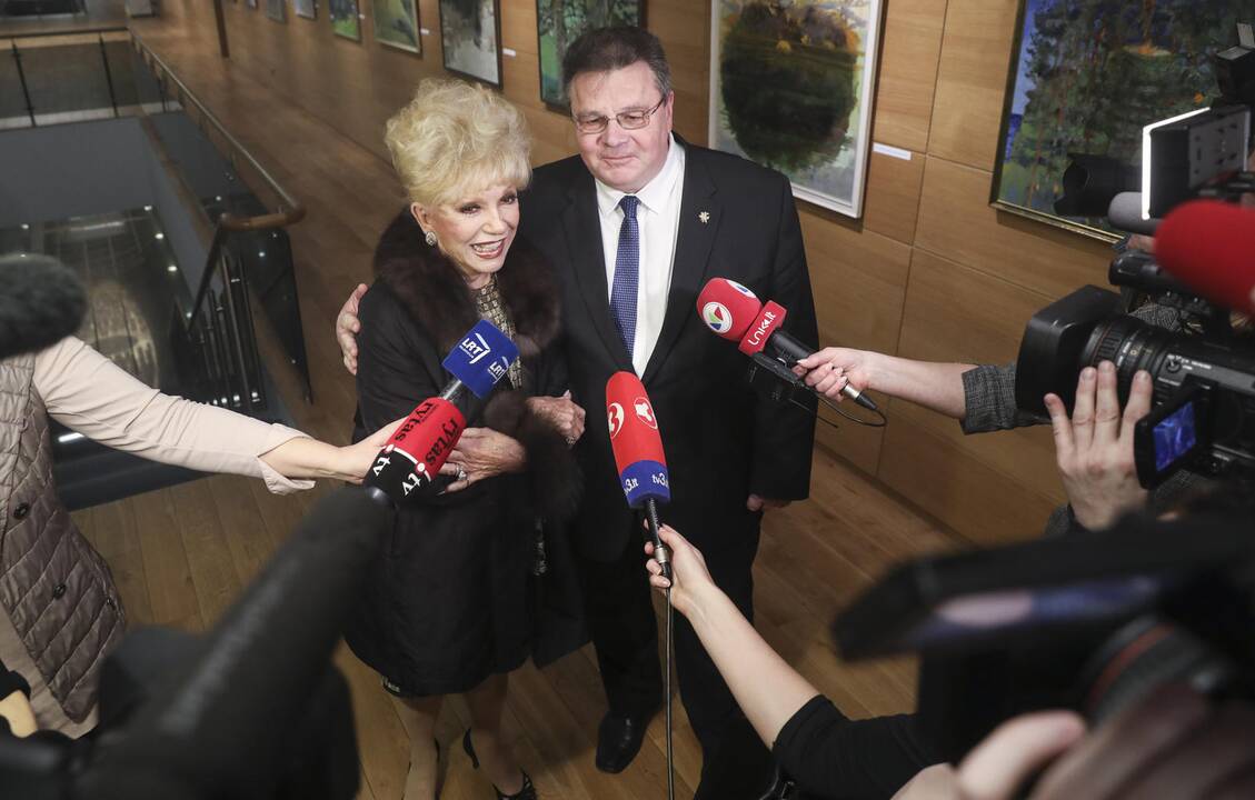 L. Linkevičius susitiko su lietuvių kilmės Holivudo aktore R. Lee