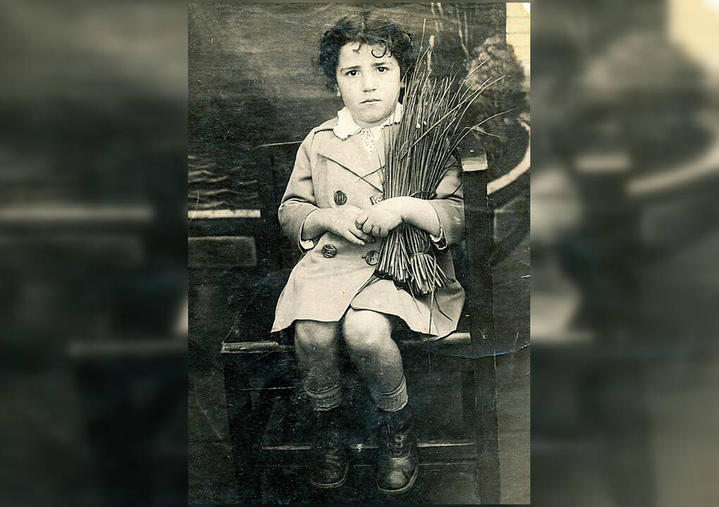 Tremtinė: mažoji Anna Joffaitė, nufotografuota 1943 m. Jakutsko turguje. Tai paskutinė jos tėčio, mirusio tremtyje, daryta nuotrauka.