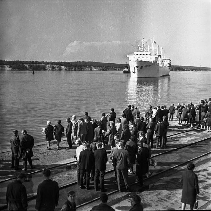 Istorija: vyresnės kartos klaipėdiečių atmintyje yra išlikęs toks laivo-bazės sutikimo vaizdas.