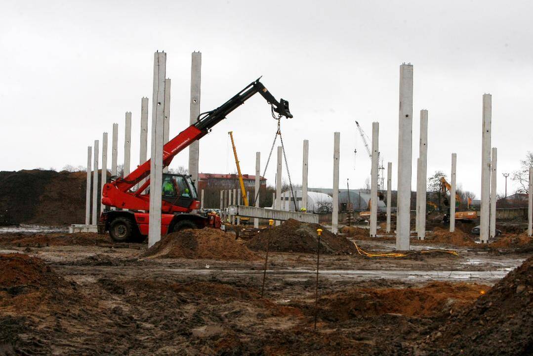 Pokyčiai: apleista sandėlių teritorija Liepų gatvėje ruošiama naujų prekybos centrų statybai.
