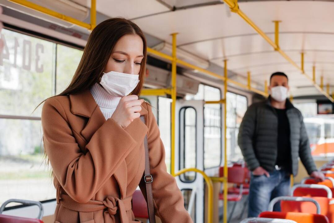 Savaitgalį nubaudė 11 žmonių: viešajame transporte nedėvinčių kaukių – daugiausia