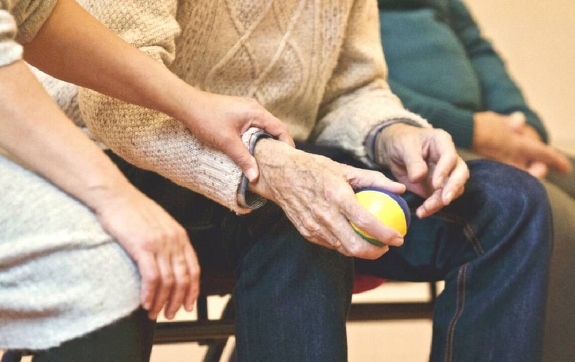 Kauno klinikos savo pacientams pradėjo teikti ambulatorines slaugos paslaugas namuose